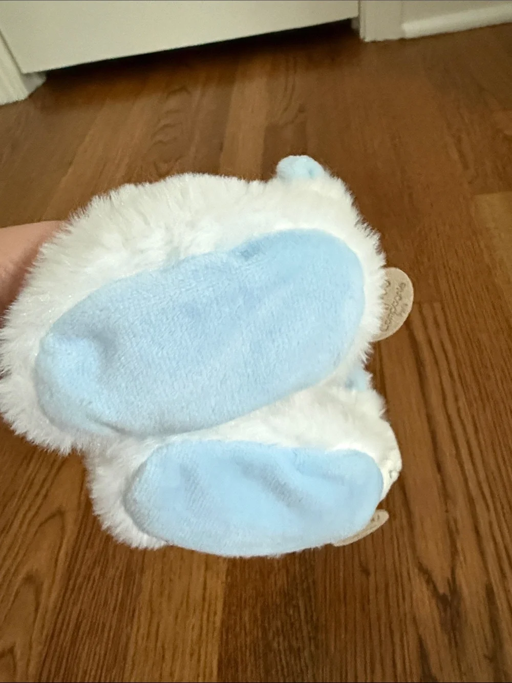 Plush White Baby Booties Dou Dou compagnie